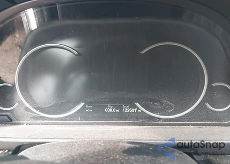 2016 BMW 535 xDrive из США, поврежденный, VIN WBA5B3C5XGG257139